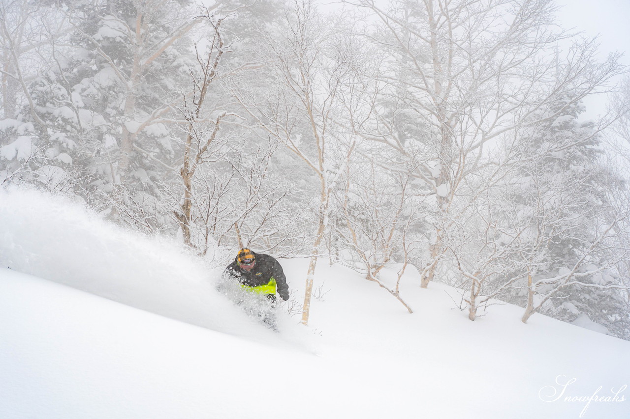 層雲峡黒岳ロープウェイスキー場　積雪170cm、雪質はパウダースノー。やはり、黒岳は別格のコンディション！